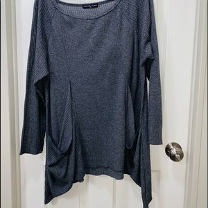 Gray asymmetrical top with pockets
